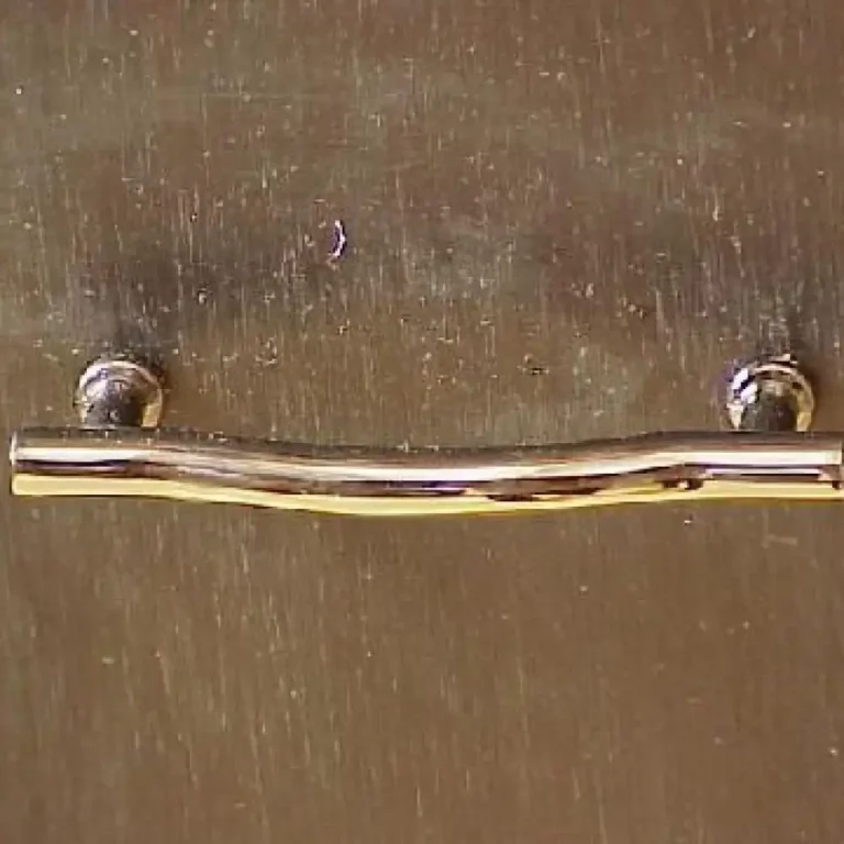 handle 017