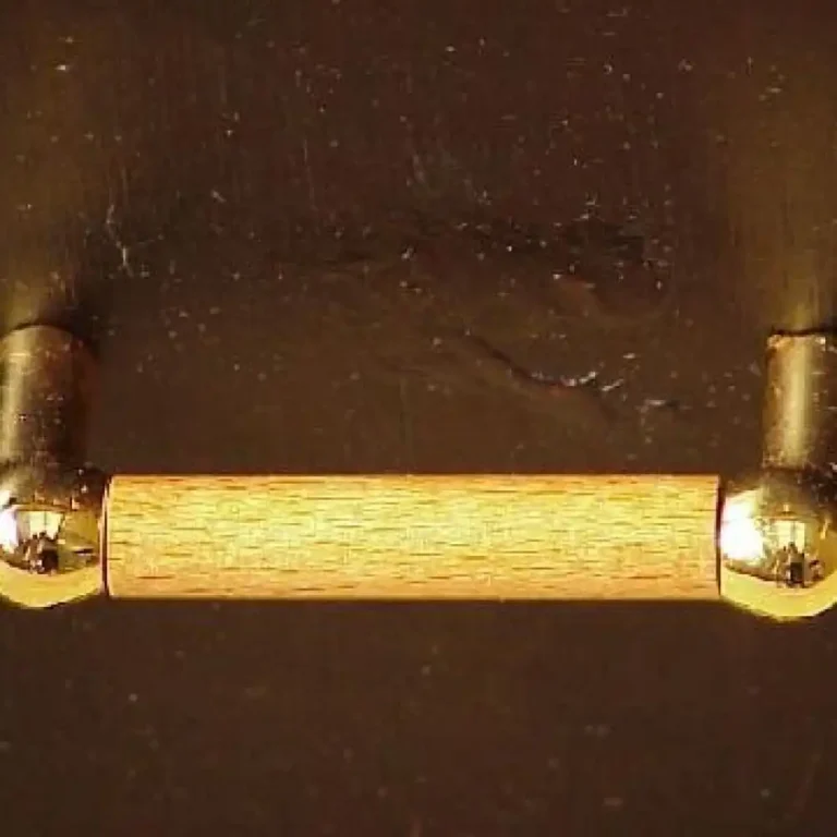 handle 024