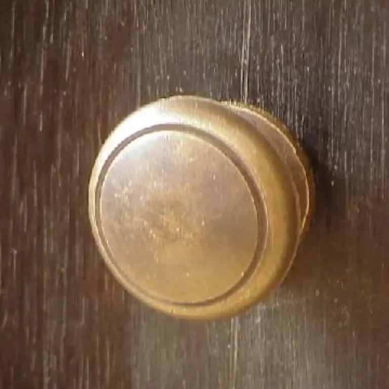 handle 030