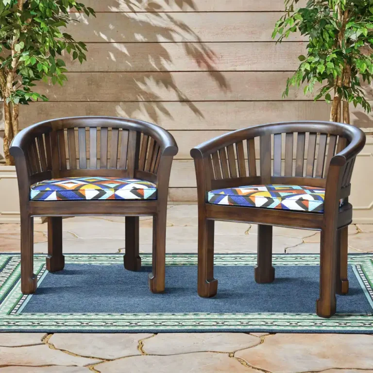 banana arm chair