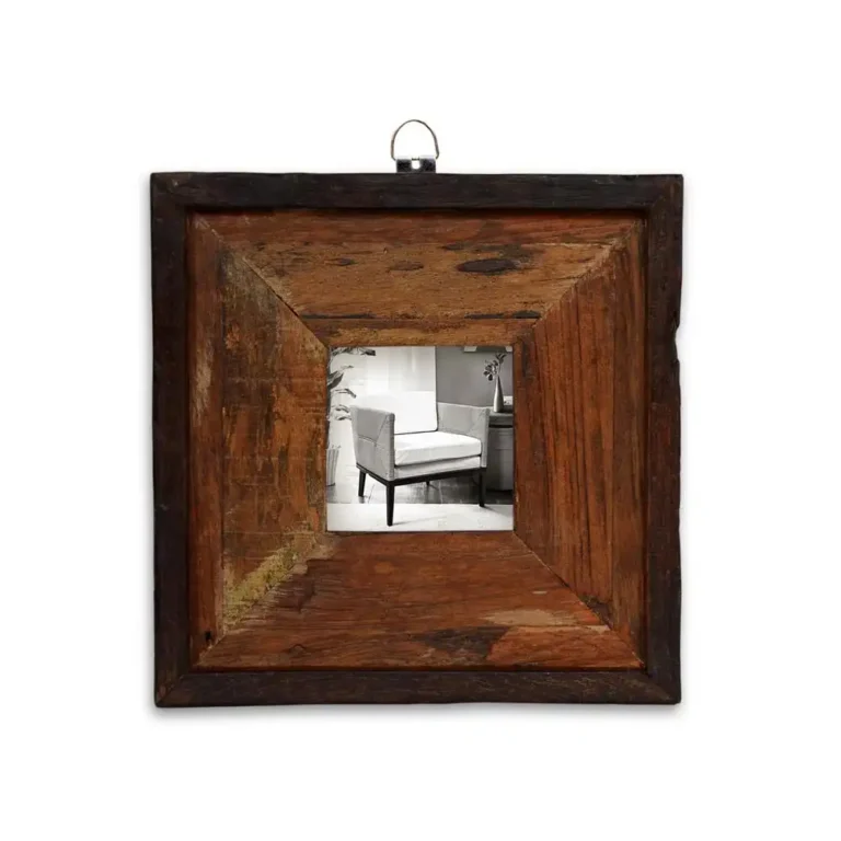 figura mini recycled wood