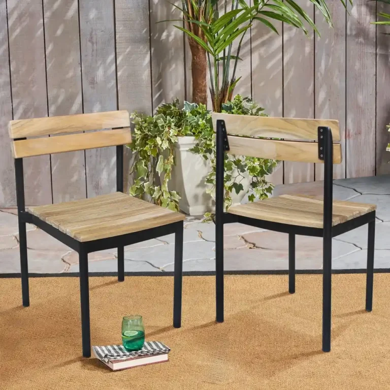 plaqu chair